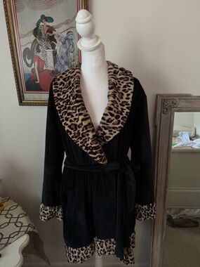 Vintage Betsey Johnson Robe